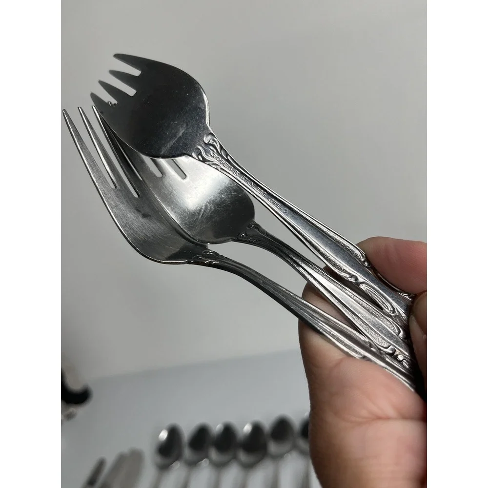 Stanley Roberts Rogers Co Stainless Flatware AUBERGE 28 Piece Set‎